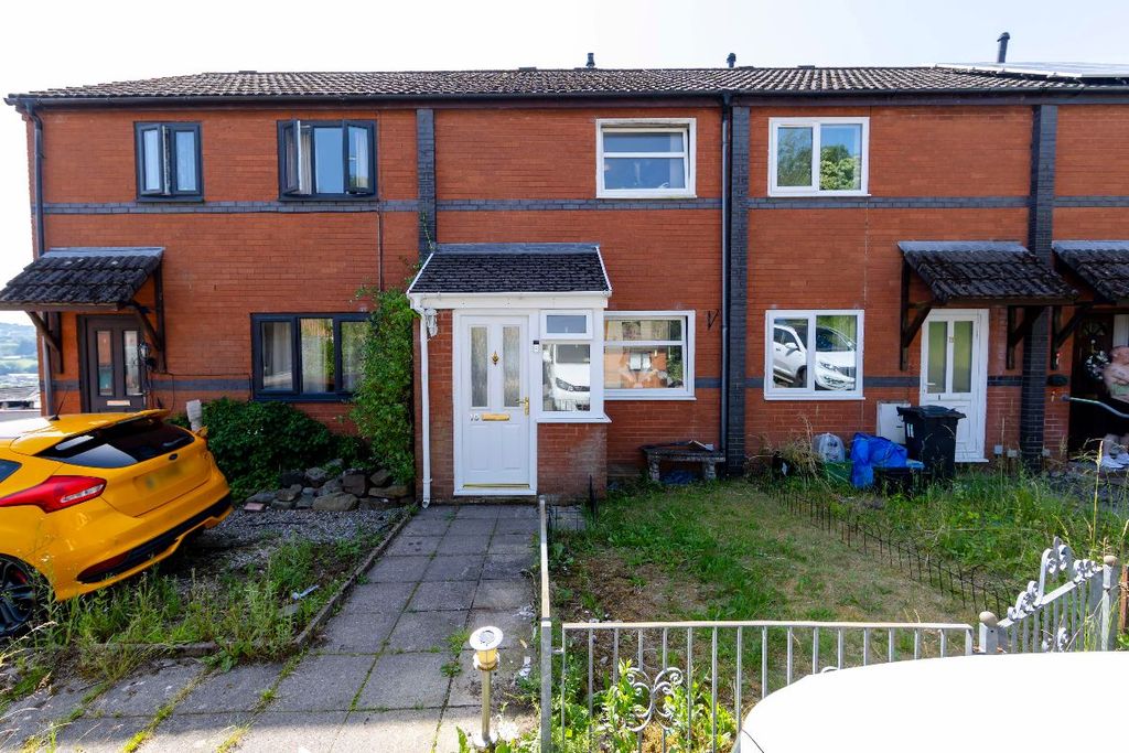 Property photo 2 of 22