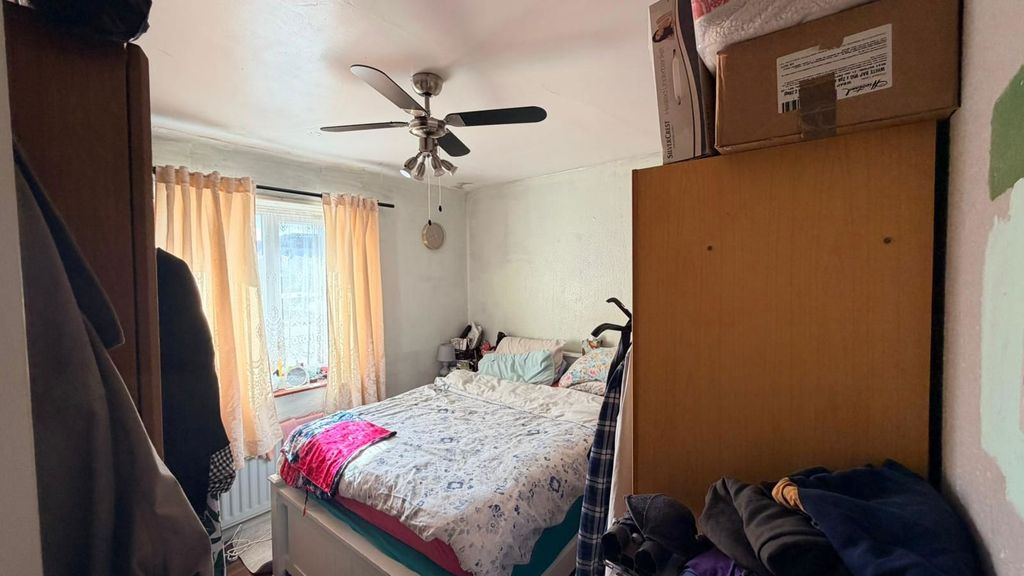 Property photo 3 of 20