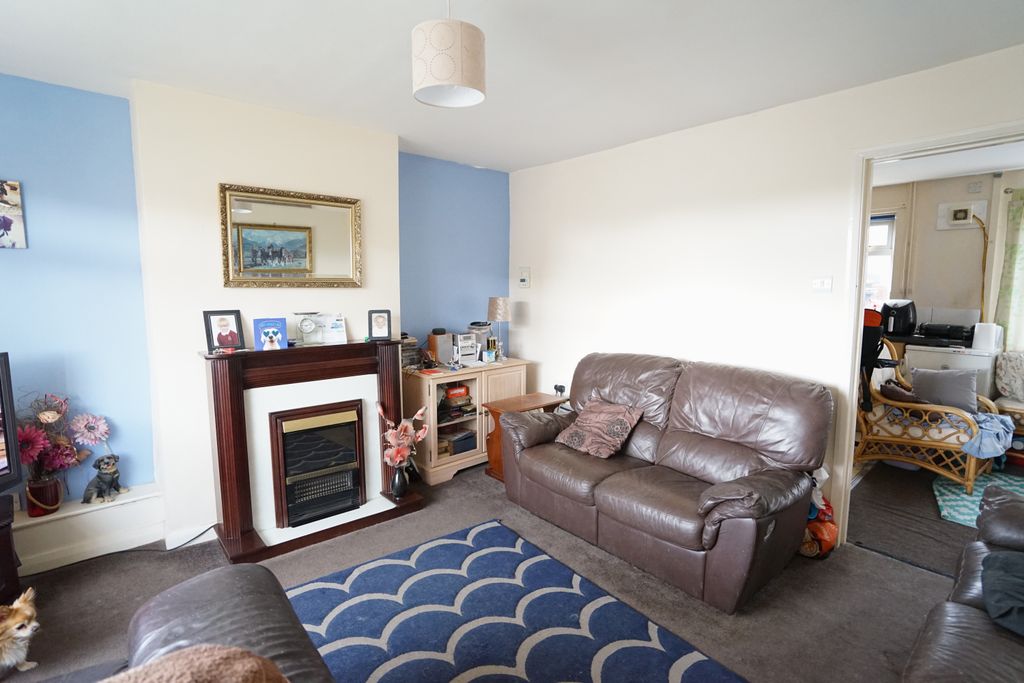 Property photo 3 of 12 Dsc03741