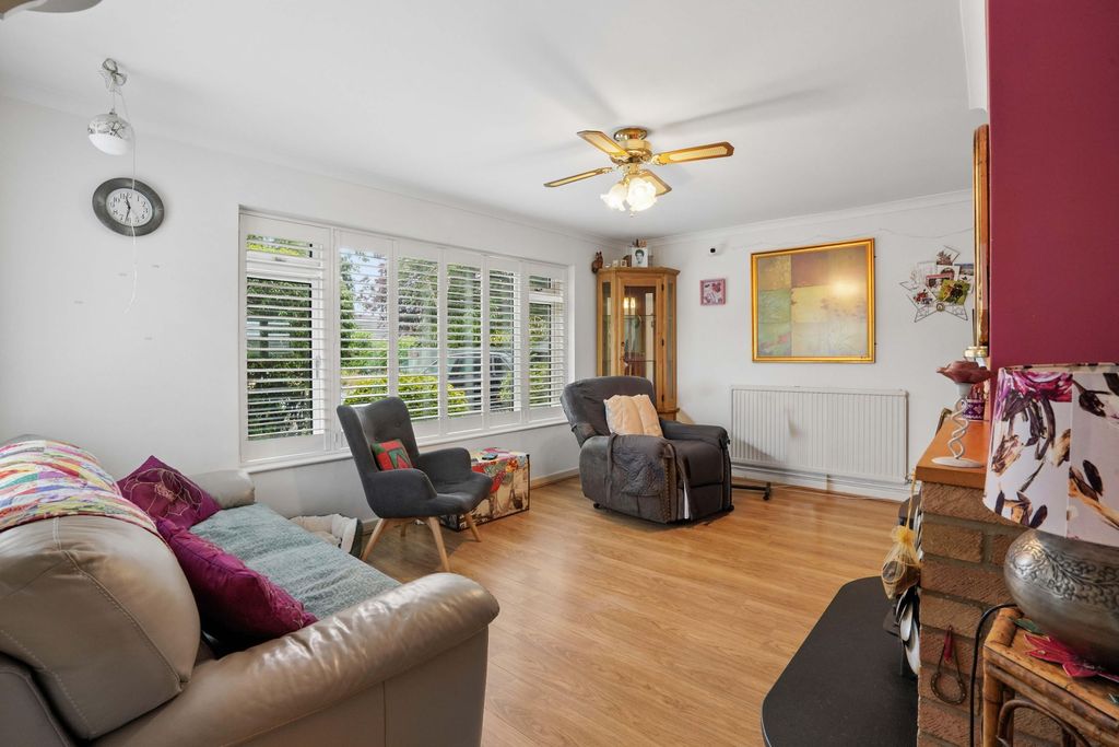 Property photo 3 of 18