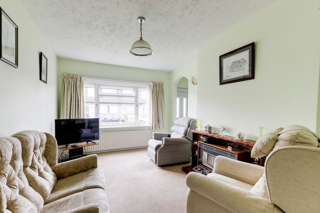 Property photo 2 of 16