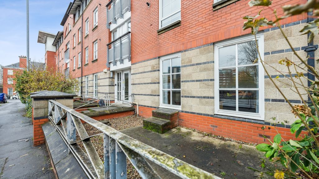 Property photo 2 of 12 2