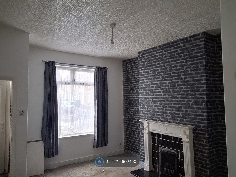 Property photo 2 of 9