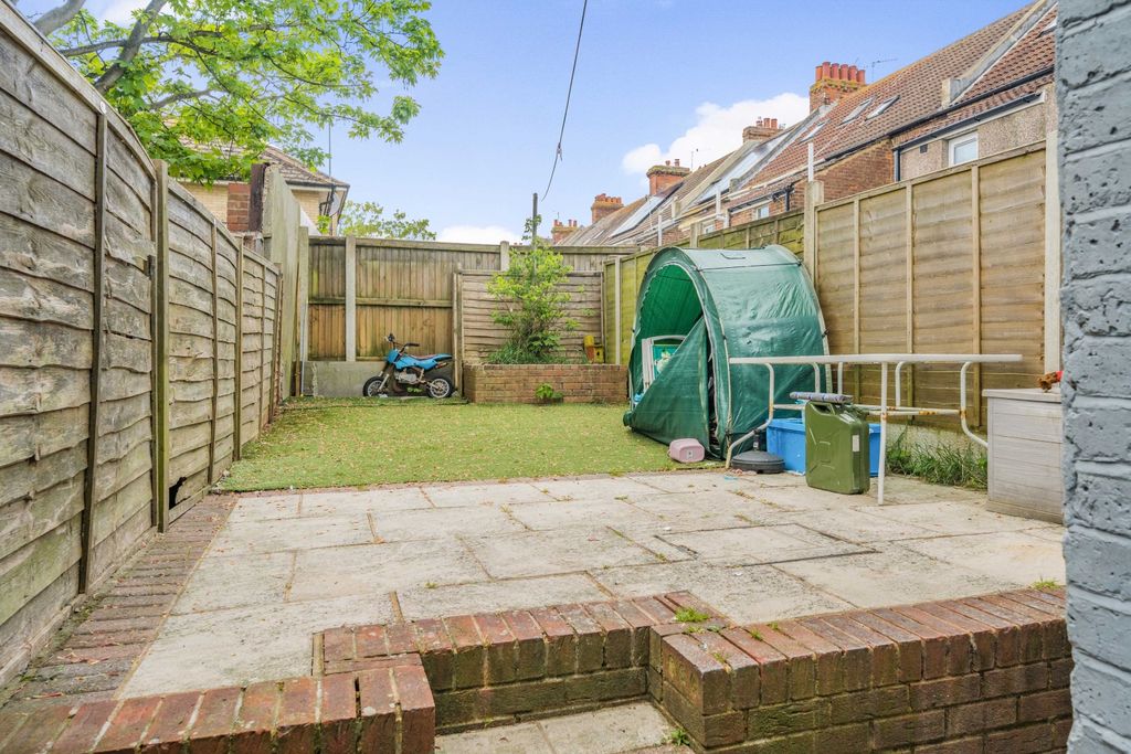 Property photo 2 of 8 Rear Garden