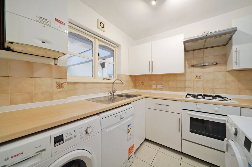 Property photo 3 of 14 Picture No. 01