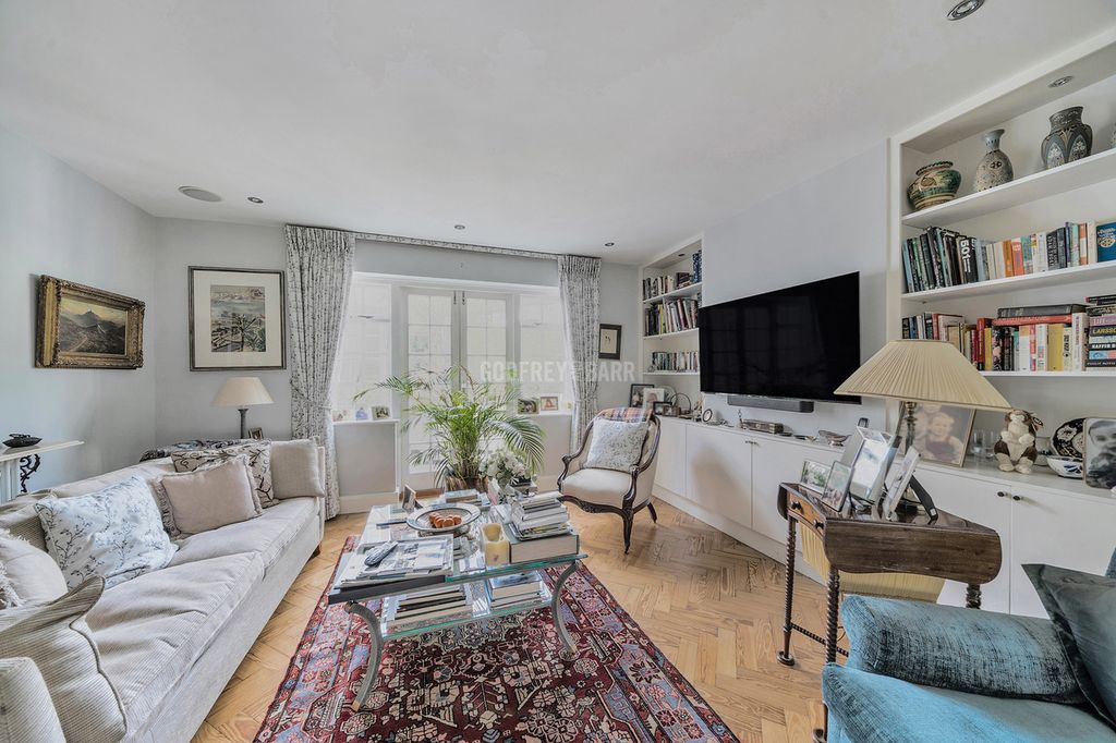 Property photo 2 of 19
