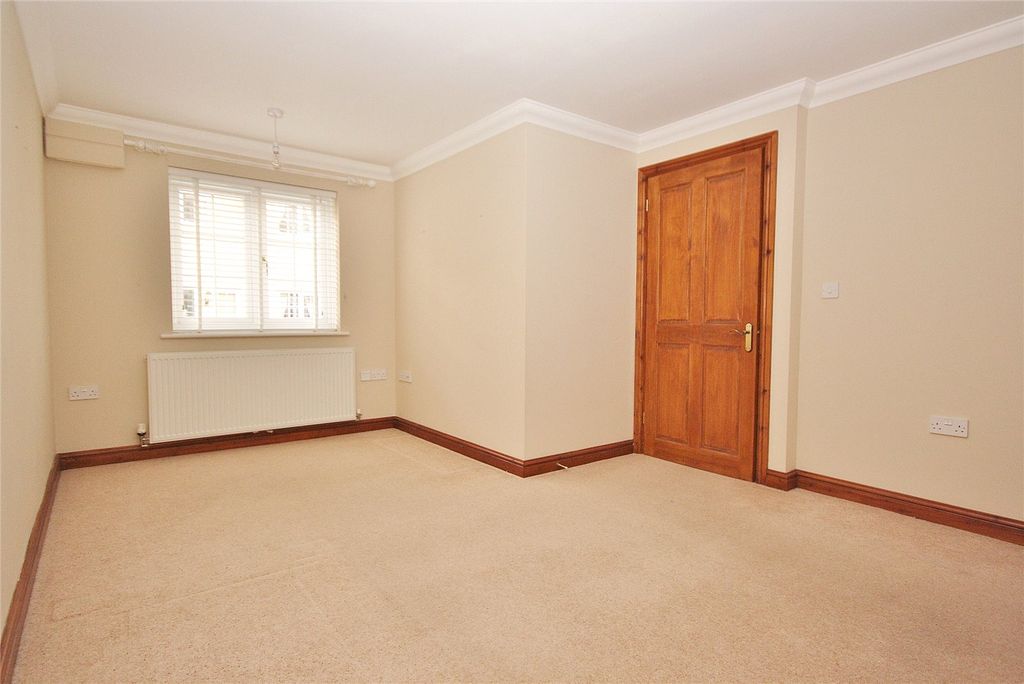 Property photo 2 of 11 Picture No. 02