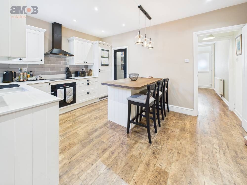 Property photo 3 of 19 4503476