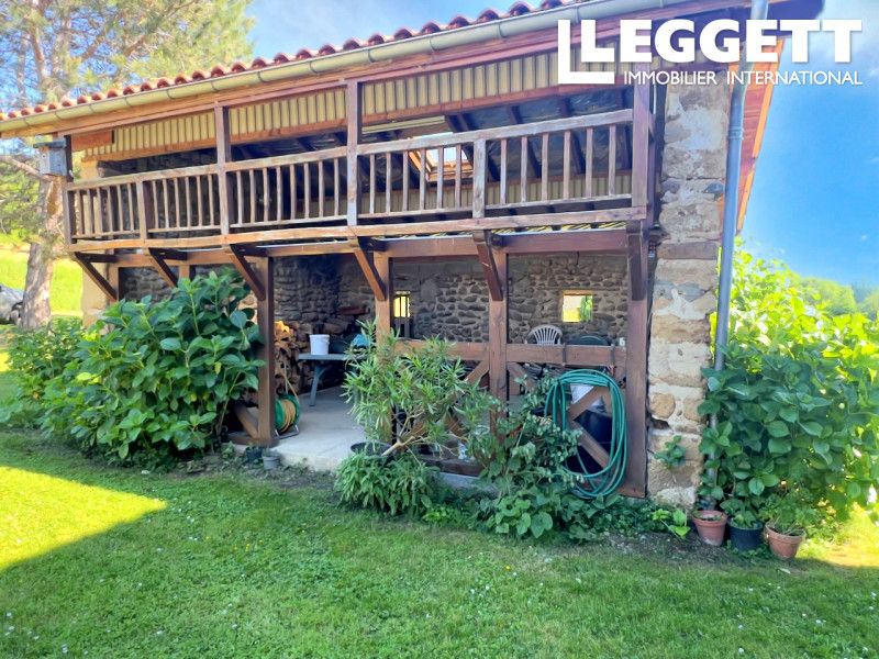 Property photo 2 of 10