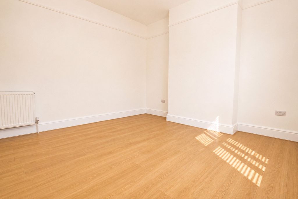 Property photo 3 of 10 Reception Room