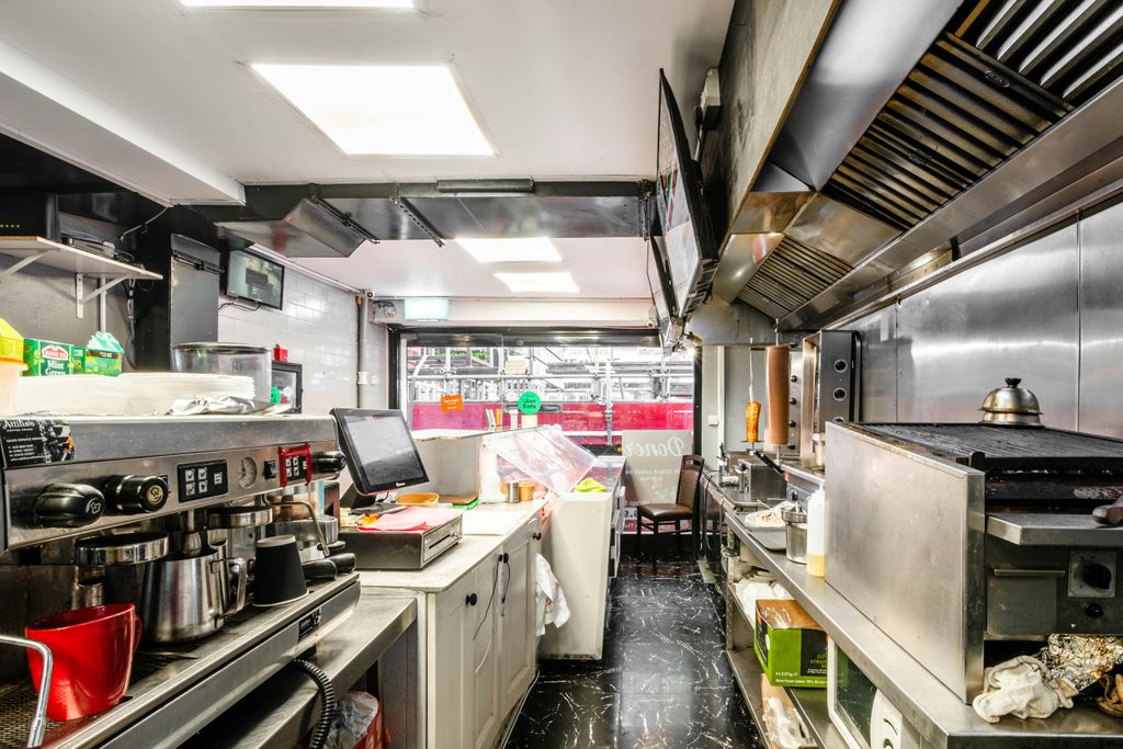 Property photo 3 of 11 Brick Lane 161  Low Res 2.Jpg