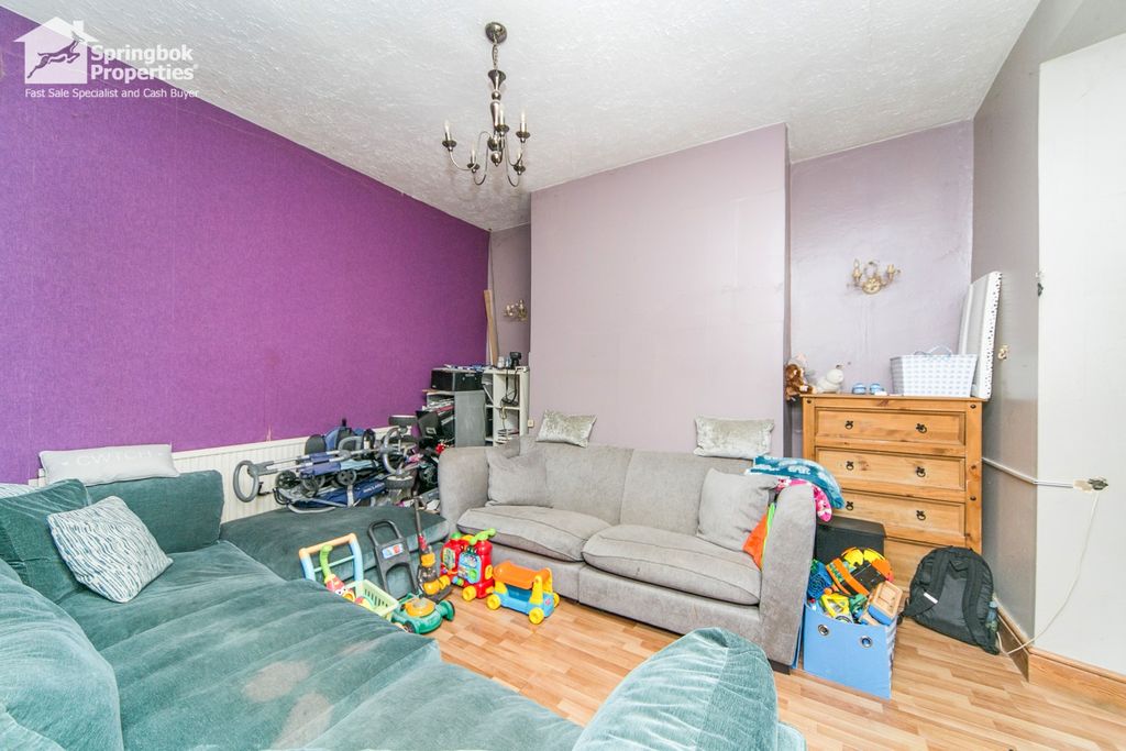 Property photo 2 of 13 Image 2