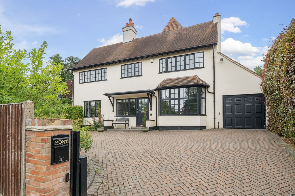 Property photo 1 of 17
