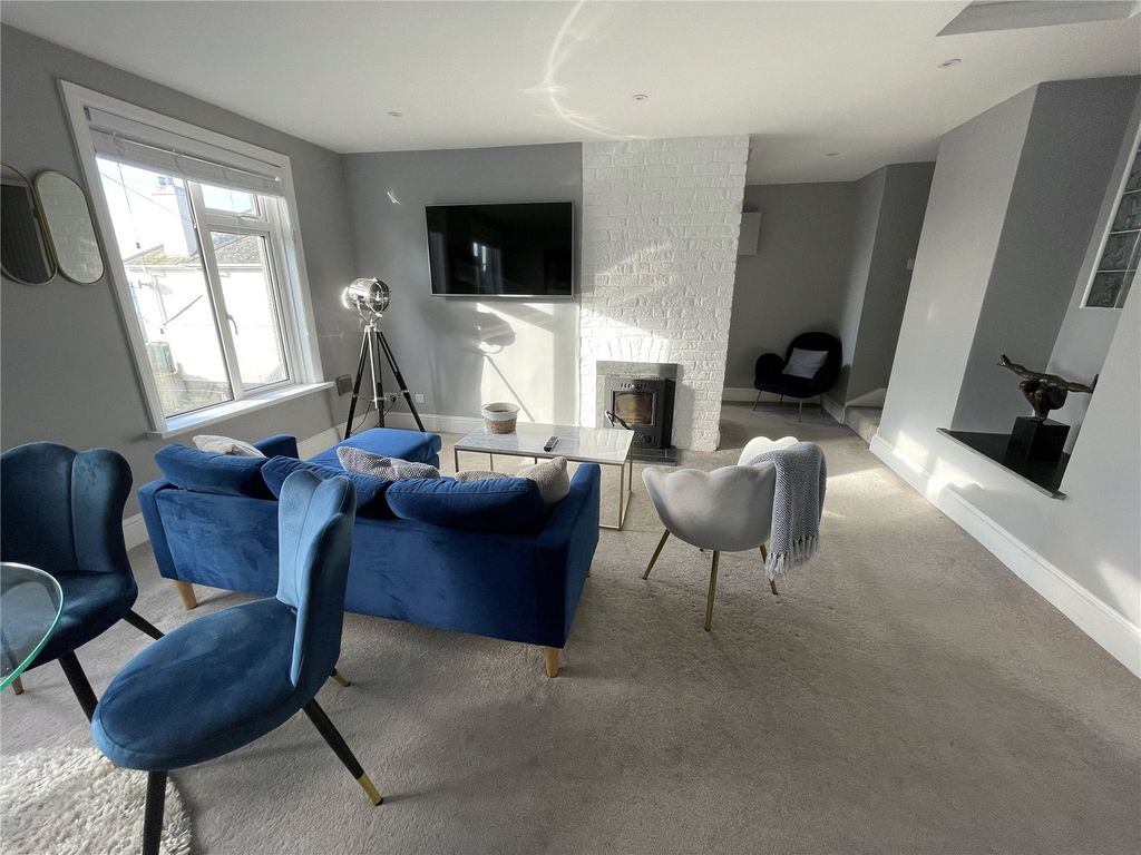 Property photo 2 of 9 Picture No. 36