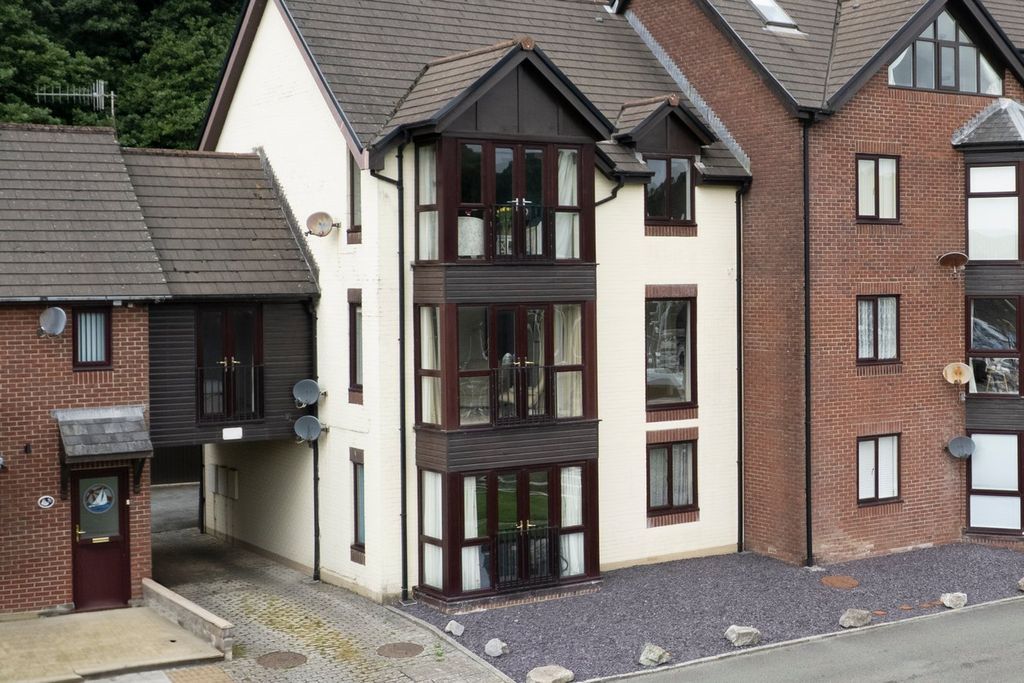 Property photo 1 of 23