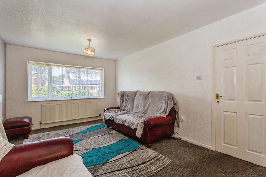 Property photo 2 of 29