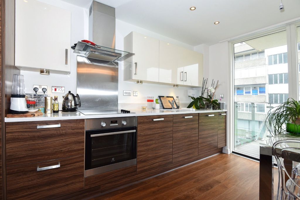 Property photo 3 of 9 Picture No. 04