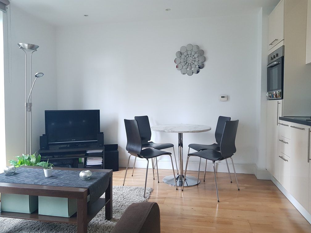 Property photo 2 of 7 Gallery