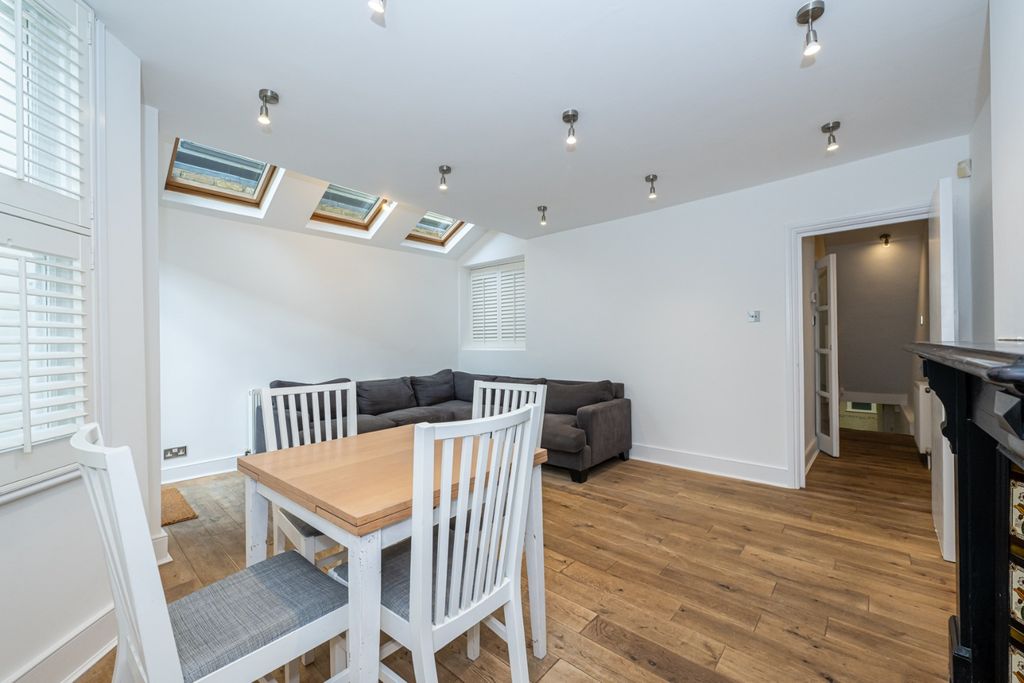 Property photo 3 of 23 4469436