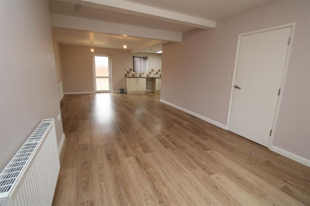 Property photo 3 of 9 Img_1372.Jpg