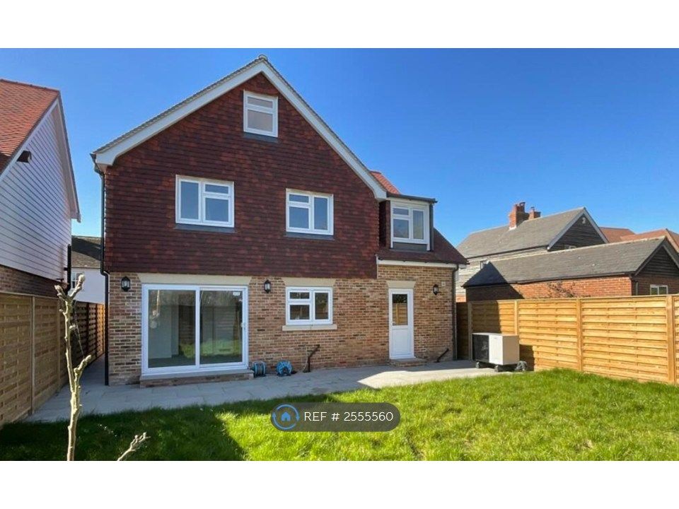 Property photo 3 of 35