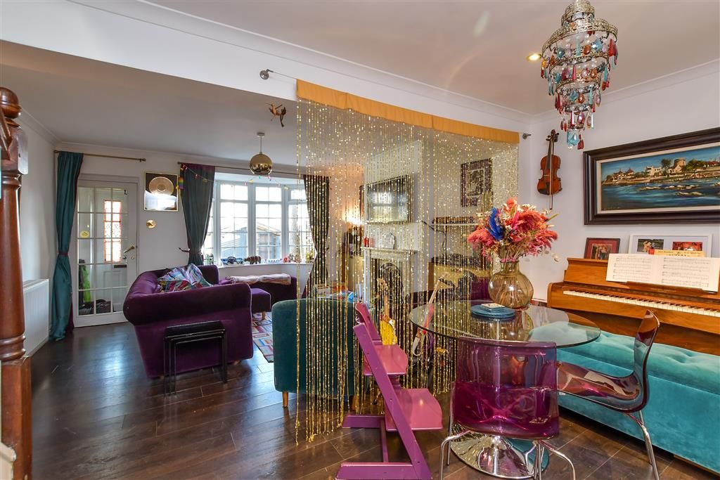 Property photo 2 of 14 Lounge/ Dining Room