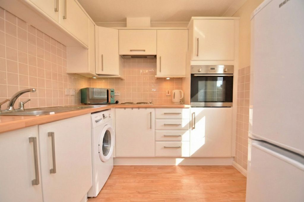 Property photo 2 of 7