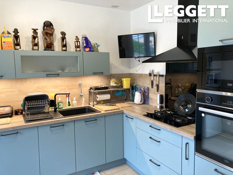 Property photo 2 of 10