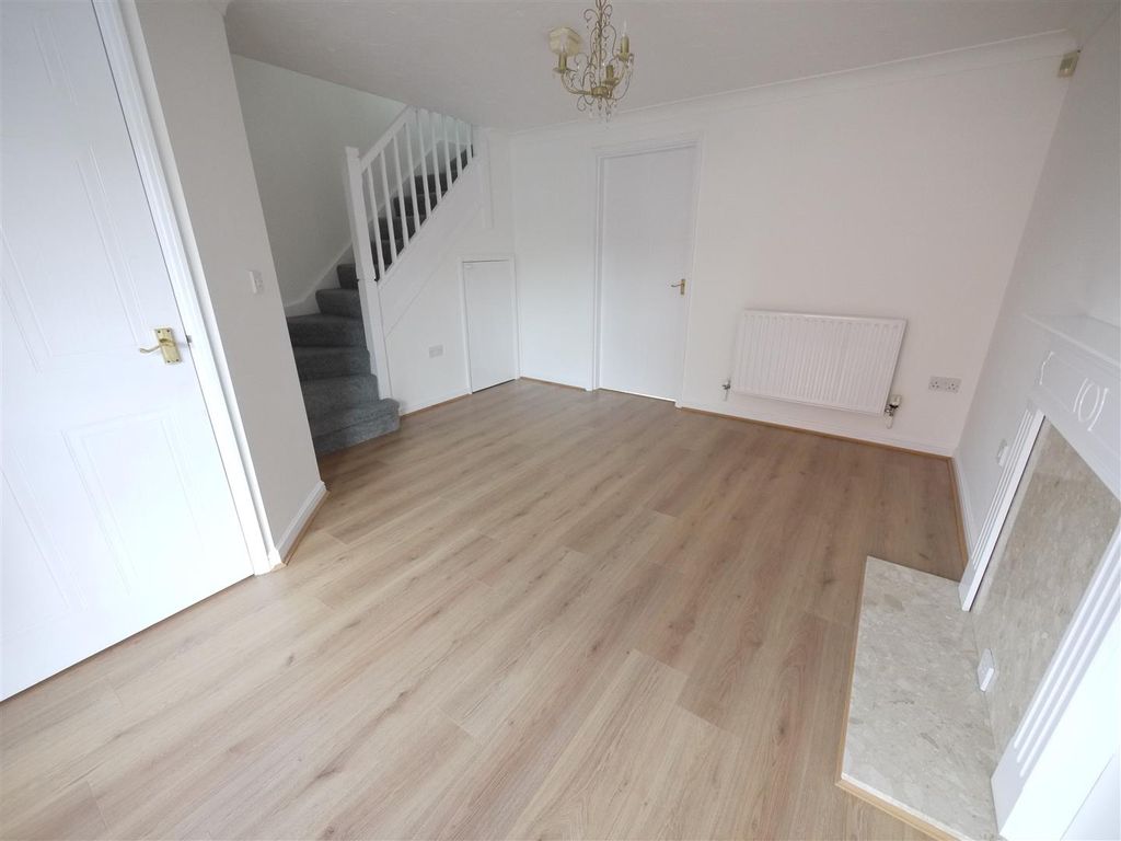 Property photo 2 of 14 Living Room
