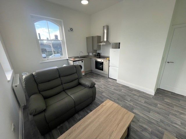 Property photo 2 of 9