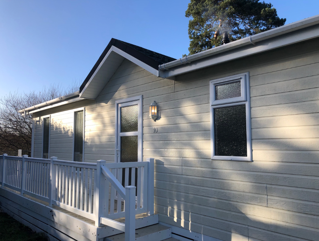 Property photo 1 of 18