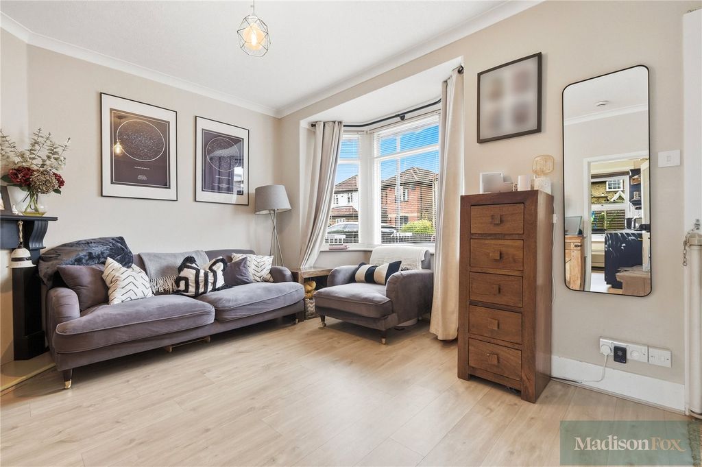 Property photo 2 of 23 Picture No. 37