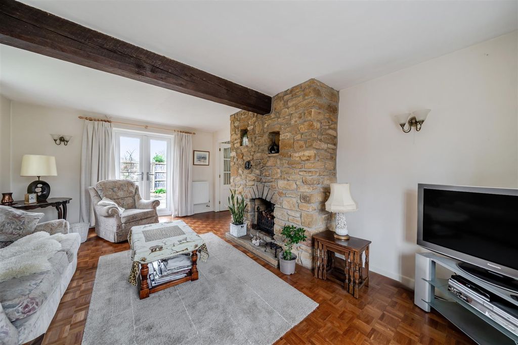 Property photo 2 of 14 Living Room