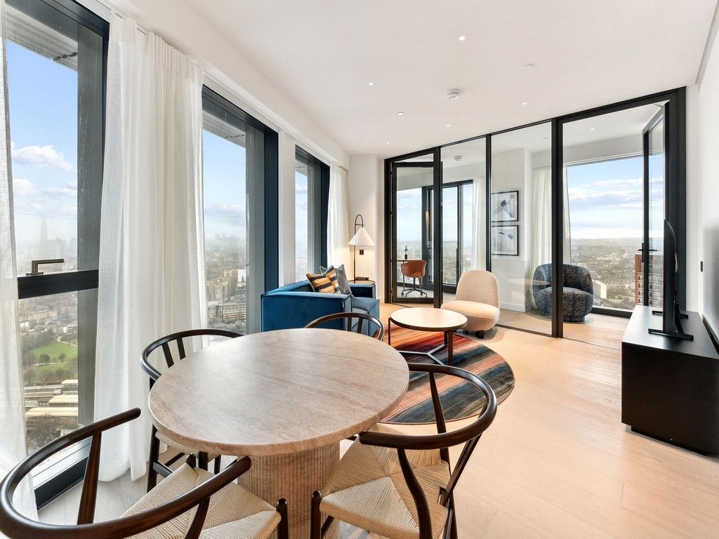 Property photo 2 of 19 River Park Tower