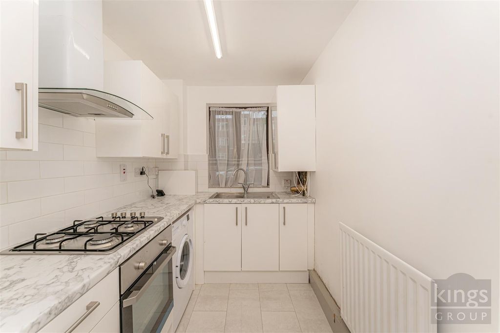Property photo 3 of 15 Kitchen