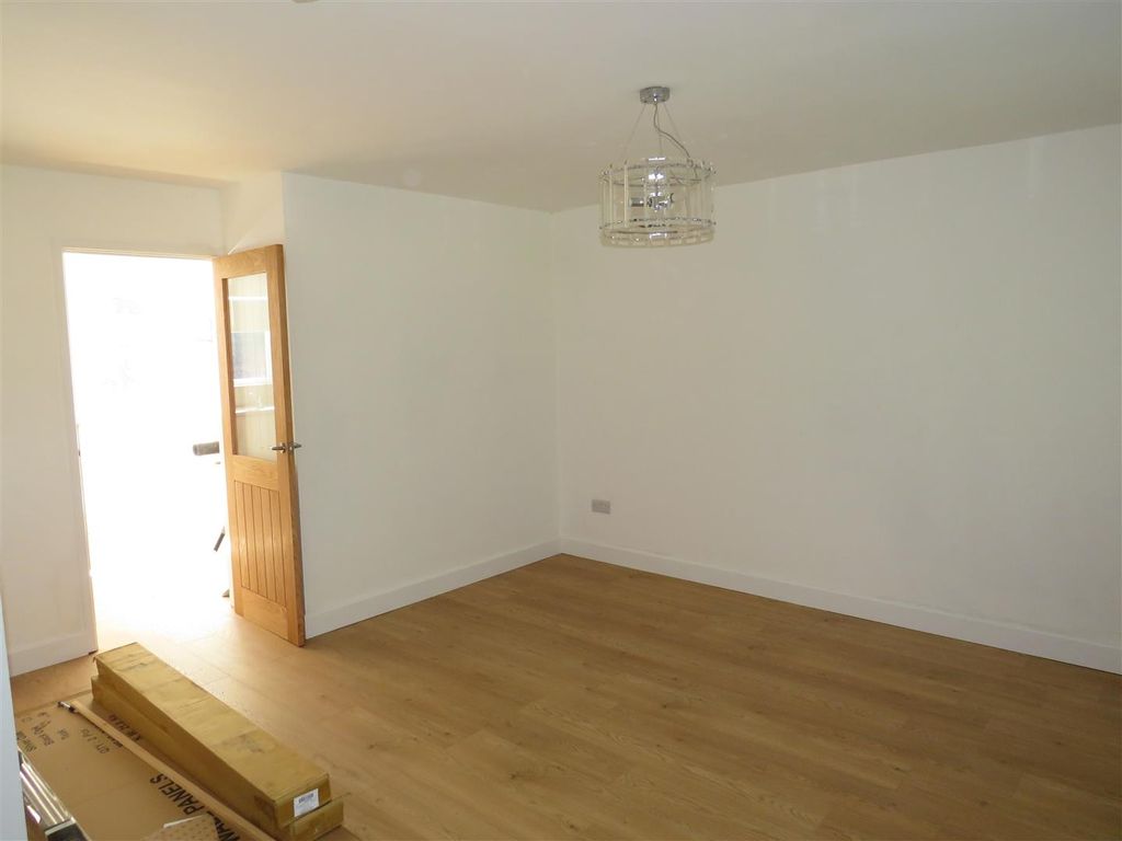 Property photo 2 of 13 Img_0876.Jpg