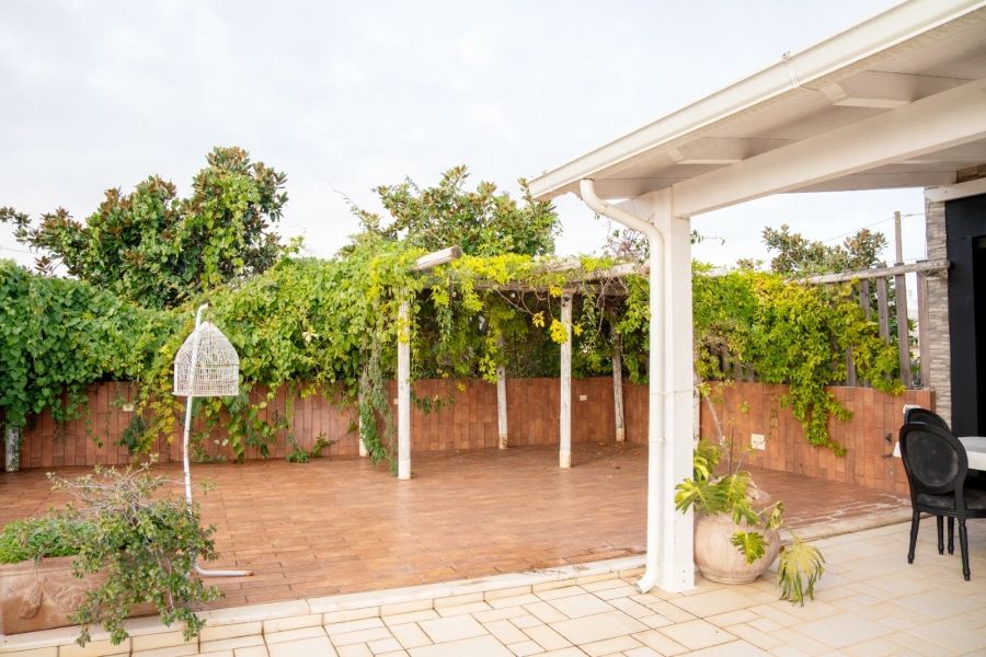 Property photo 3 of 57