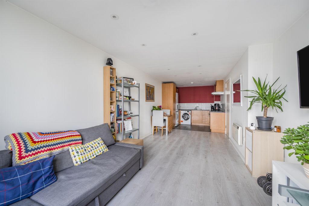 Property photo 1 of 12