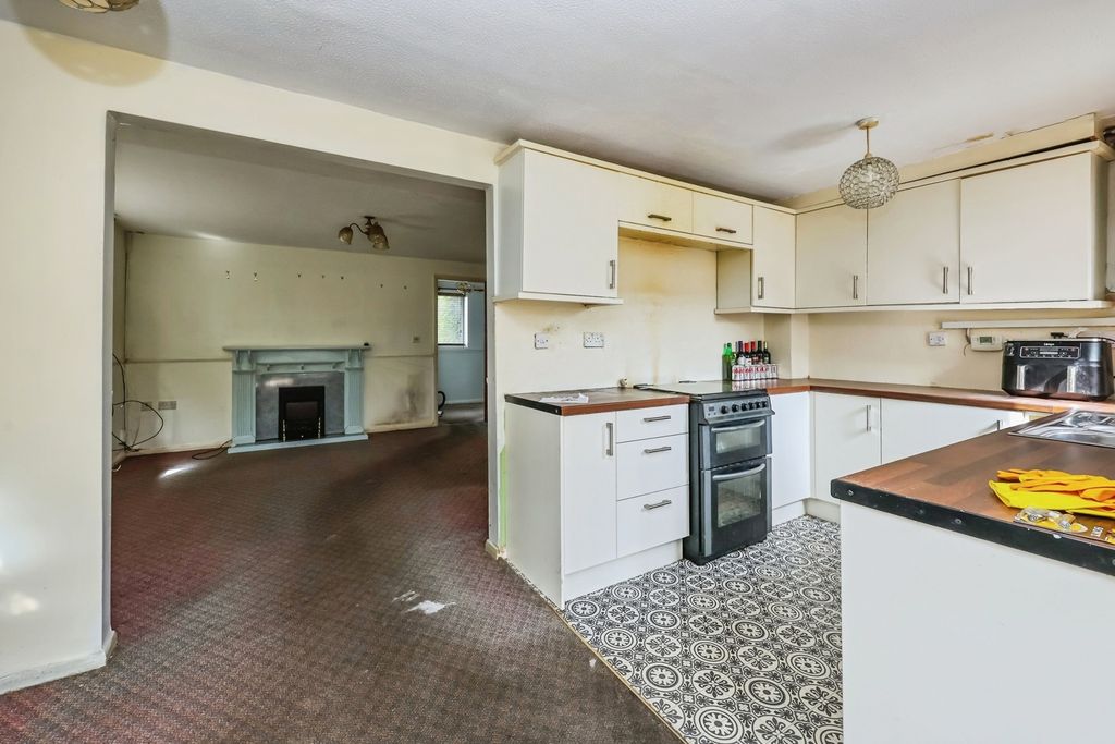 Property photo 2 of 15 Open Plan