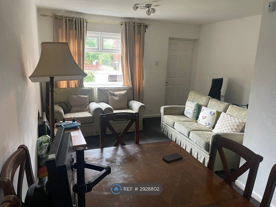 Property photo 2 of 5