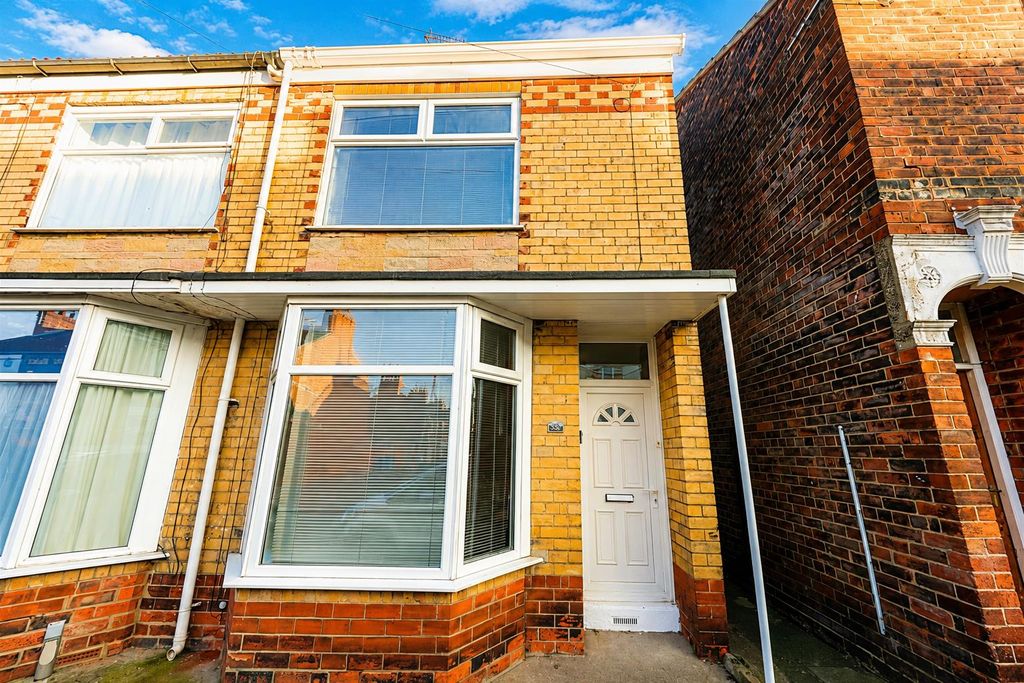 Property photo 1 of 12
