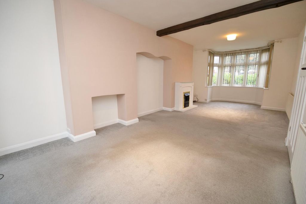Property photo 3 of 14 Living Room