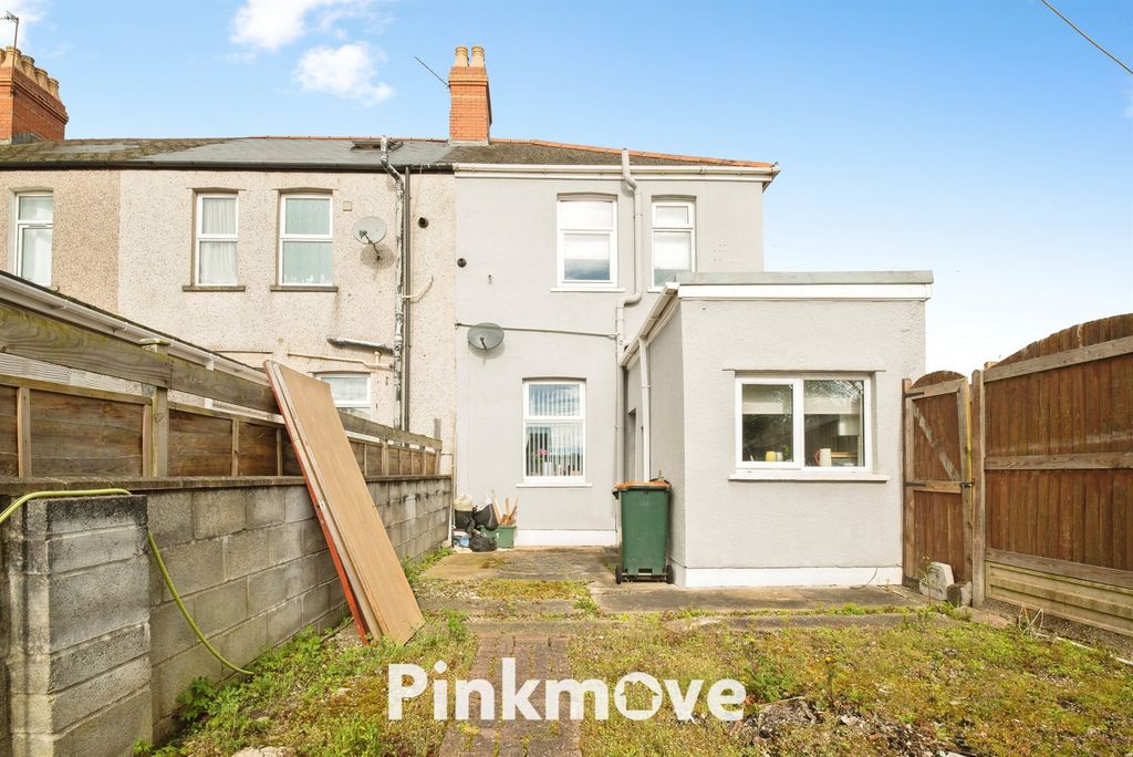 Property photo 3 of 14