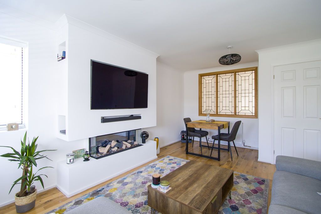 Property photo 3 of 19 Photo 4