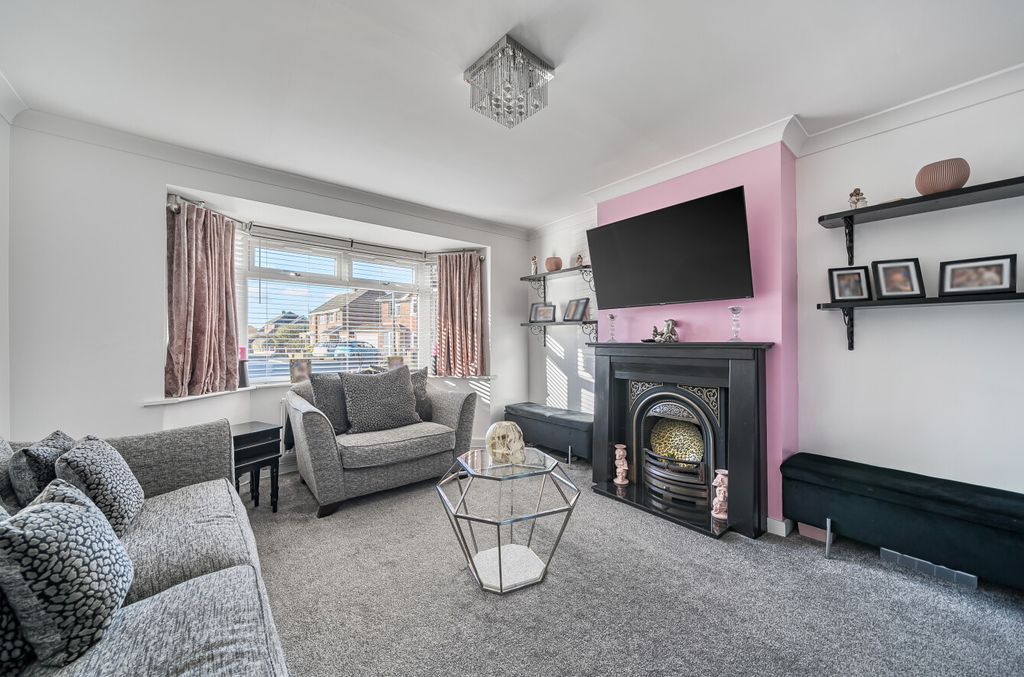 Property photo 3 of 23 1384635156925A566cc77A