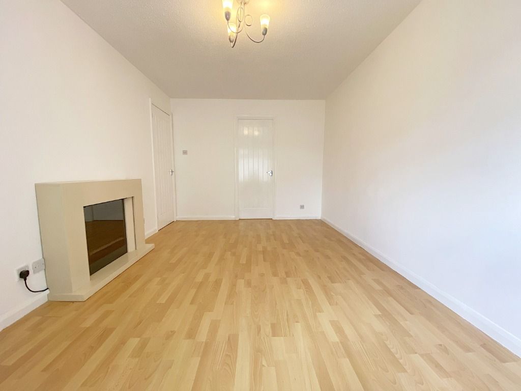 Property photo 3 of 8 Photo 3