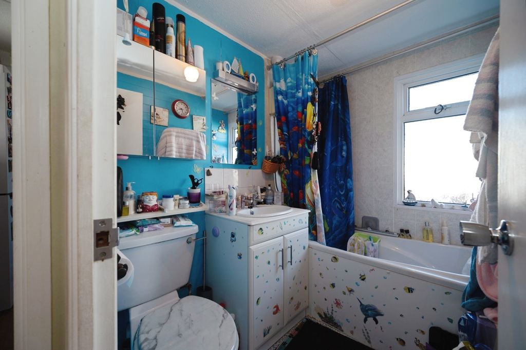 Property photo 3 of 15 Photo