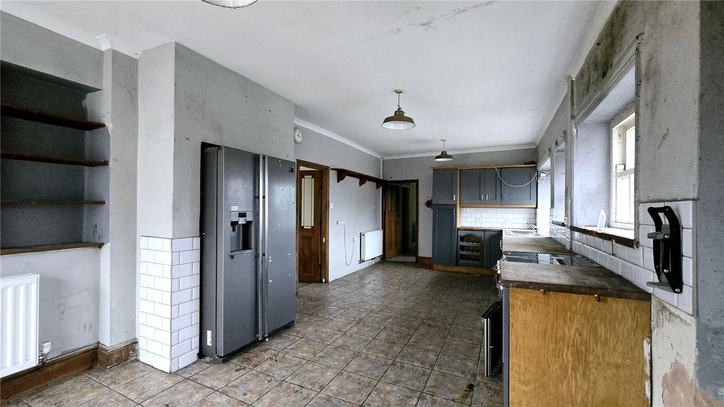 Property photo 2 of 20 Picture No. 04