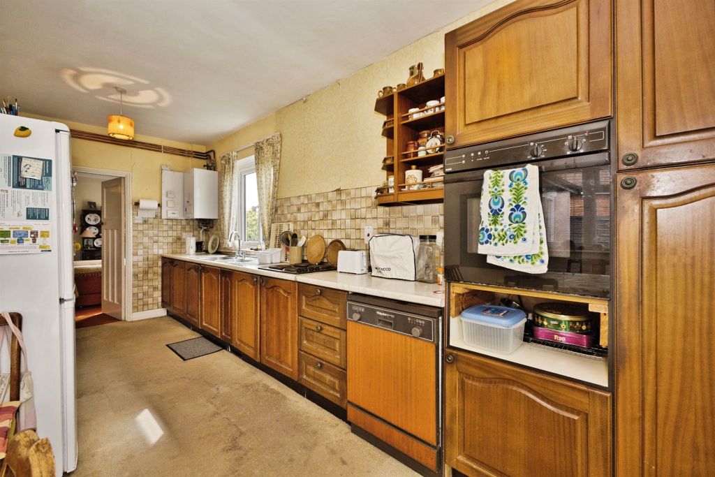 Property photo 3 of 20