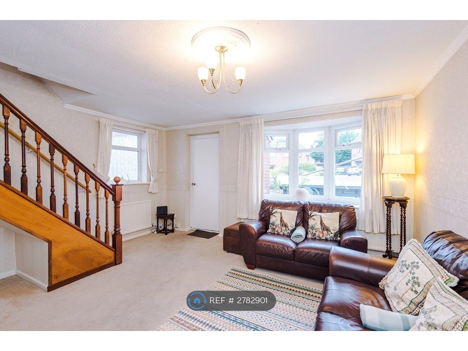 Property photo 2 of 28